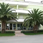 Skiper & Golf Apartahotel