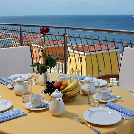 Aparthotel Skiper Apartments&golf 4*