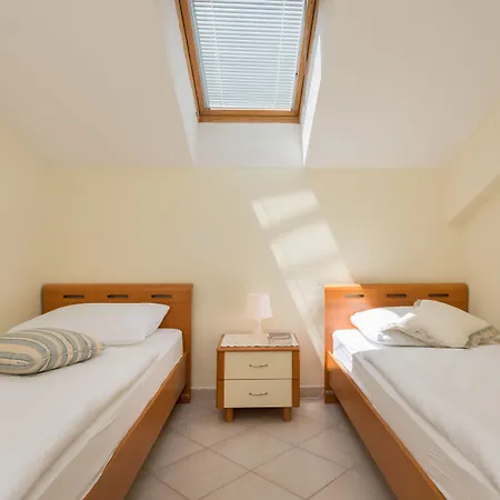 Skiper Apartments&golf Savudrija