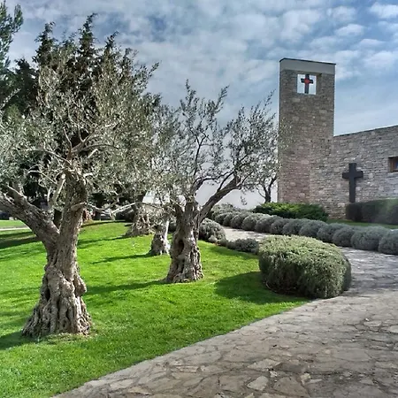 Skiper Apartments&golf 4* Savudrija