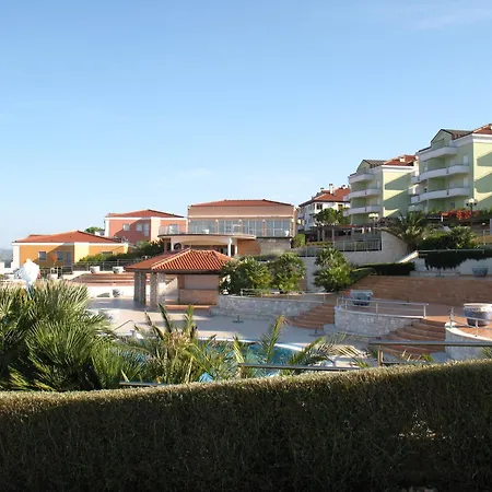 Skiper Apartments&golf 4* Savudrija
